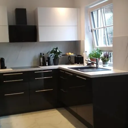 Florentina Apartment *